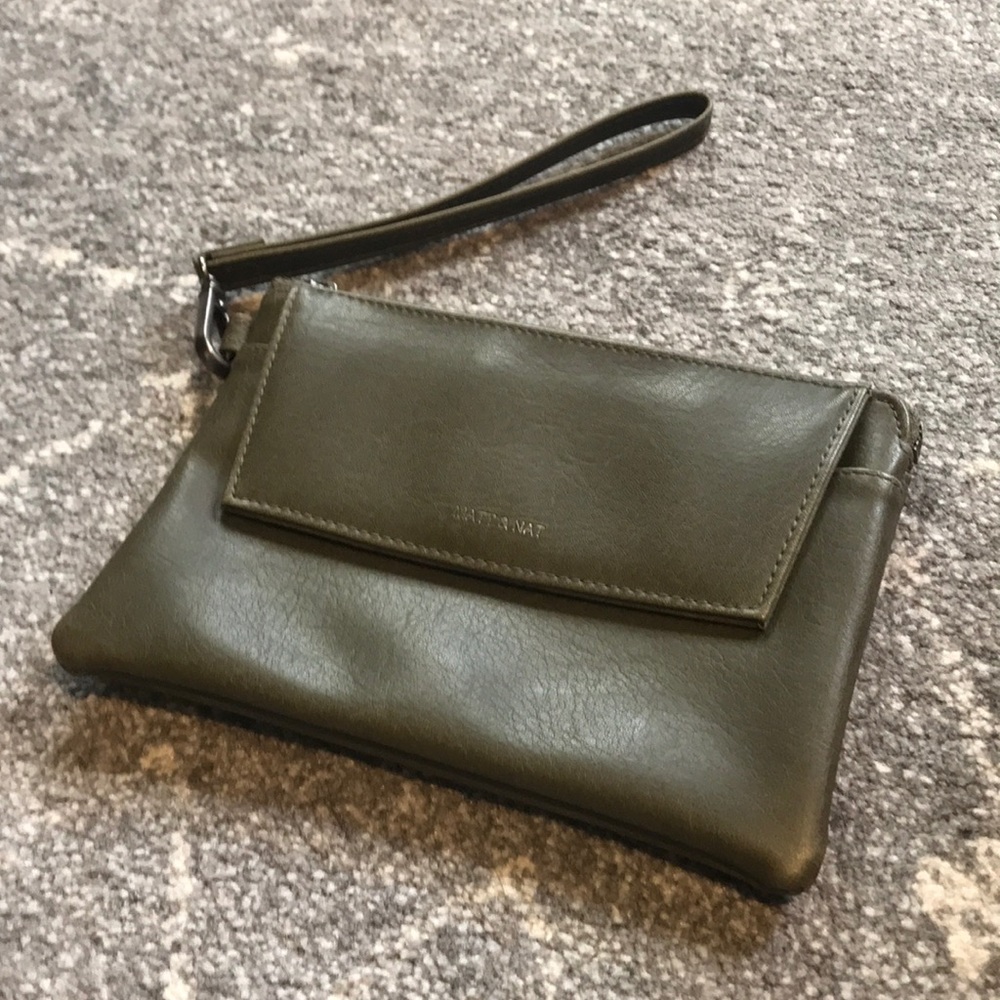 MATT & NAT clutch/wristlet - BRAND NEW!